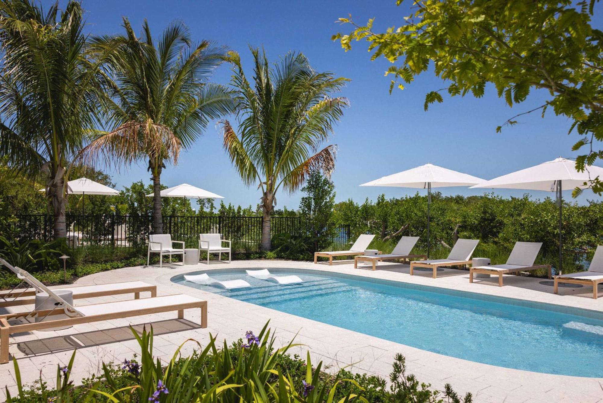 Parking Pool & Dock - Shellstone House Ferienhaus Key West