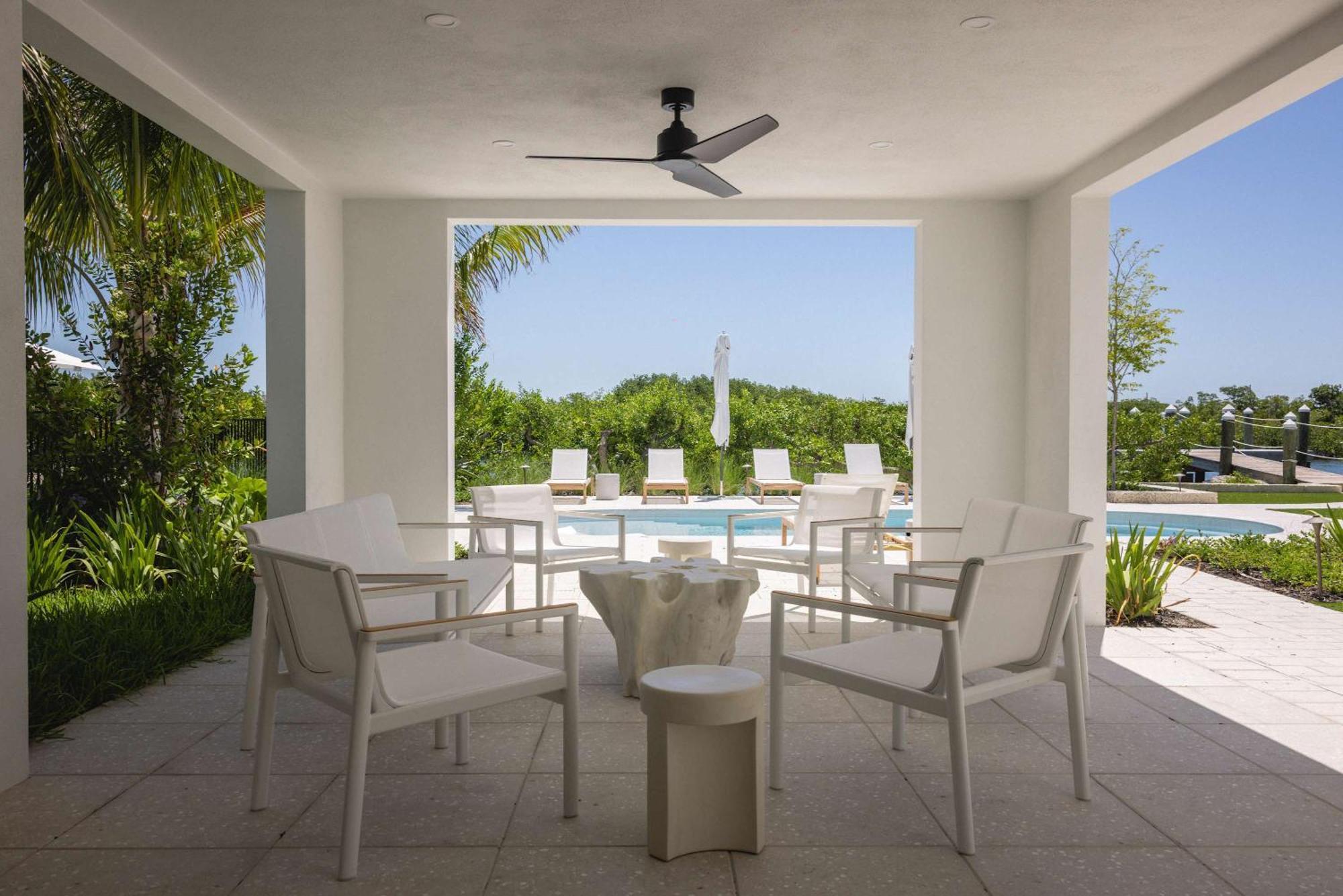 Parking Pool & Dock - Shellstone House Key West